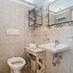Le Antiche Mansioni 1 *