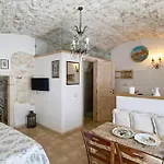 Lägenhet Le Antiche Mansioni 1 Monte SantʼAngelo